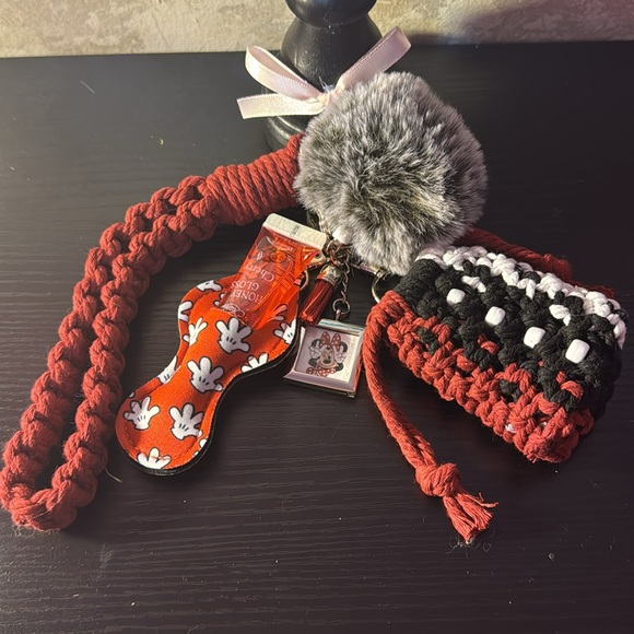 Keychain/Accessory Gift Set - Picture 3 of 6